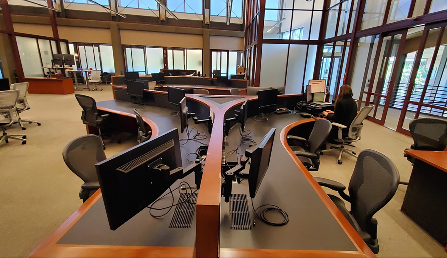 Dedicated_Desk